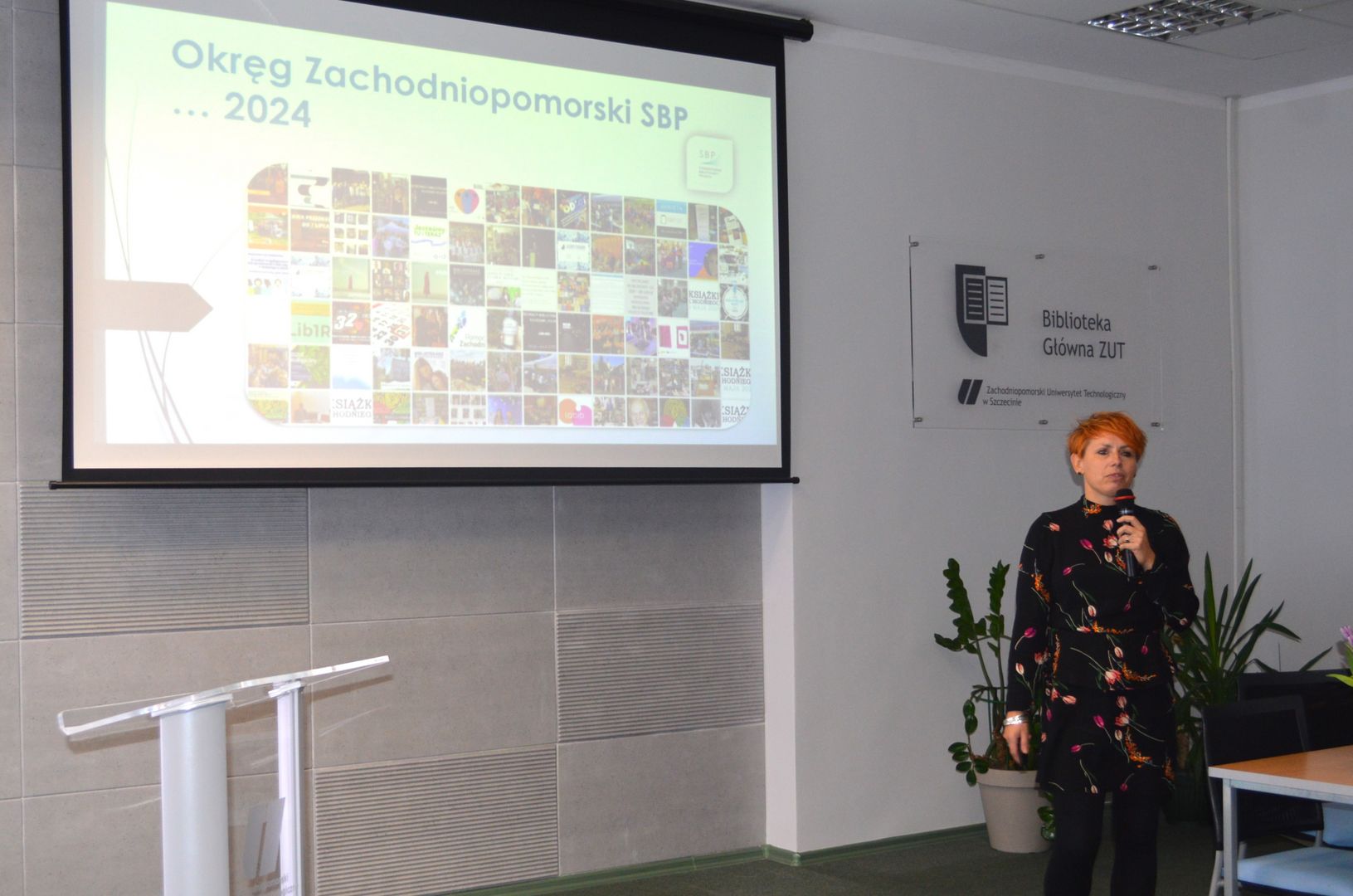Marta Kurzyńska, kierownik Biblioteki Muzeum Narodowego w Szczecinie, przewodnicząca Okręgu Szczecińskiego Stowarzyszenia Bibliotekarzy Polskich