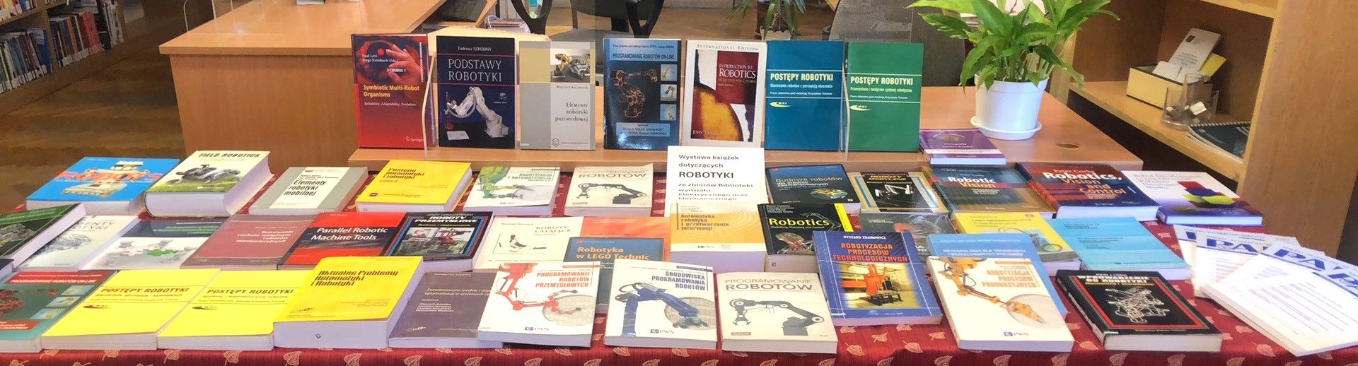 Książki i czasopisma dotyczące robotyki prentowane w Bibliotece Wydziału Inżynierii Mechanicznej i Mechatroniki