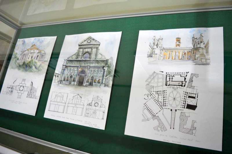 Trzy prace przedstawiające budynki oraz ich rzuty