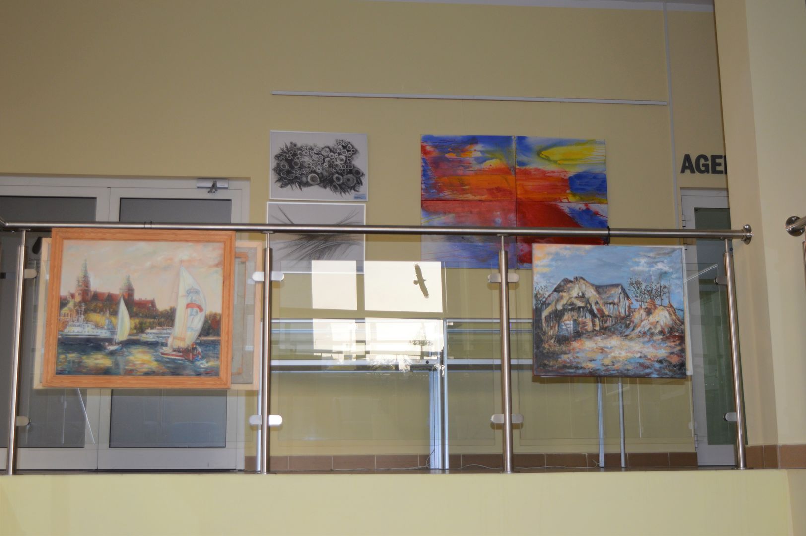 Obrazy prezentowane na wystawie