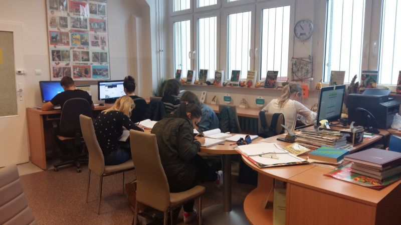 Użytkownicy w Bibliotece Wydziału Kształtowania Środowiska i Rolnictwa
