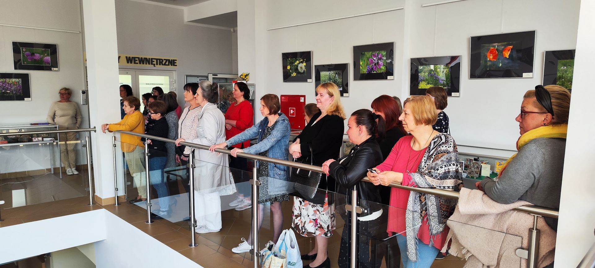 Zespół Biblioteki Głównej w galerii &quot;Suplement&quot;